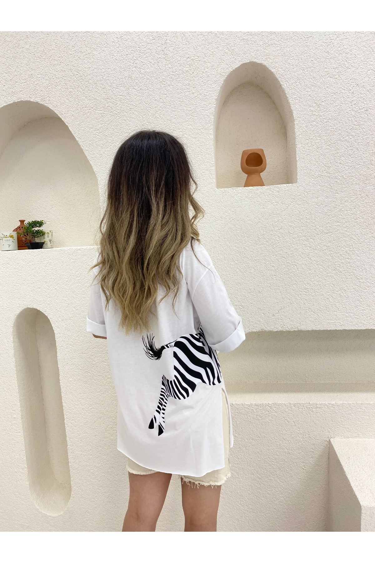 Beyaz Zebra Figürlü Oversize T-Shirt