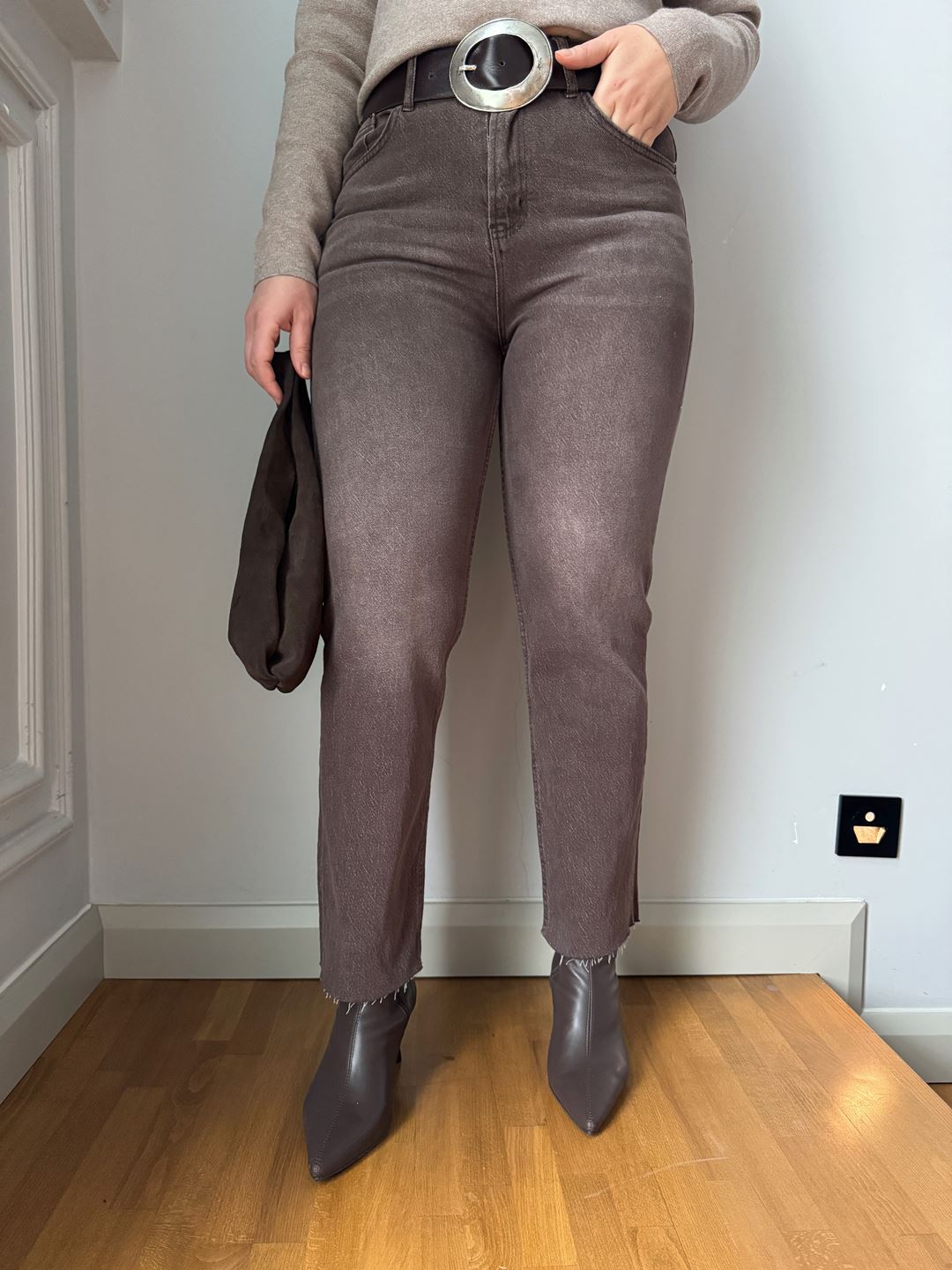 ZR Yıkamalı Kahverengi Kesik Paça Boyfit Jean