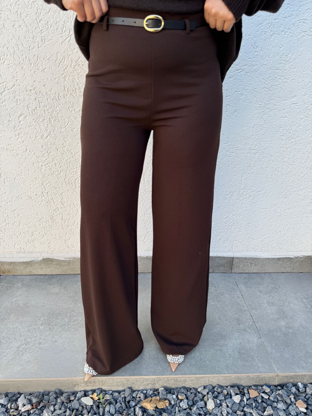 Kahverengi Kendinden Kemerli Rahat Kesim Pantolon