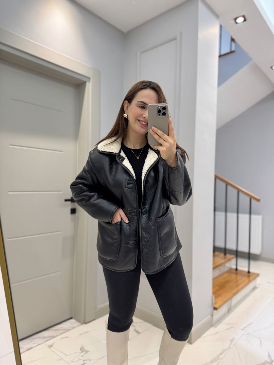 Siyah Çift Yönlü Peluş Mont