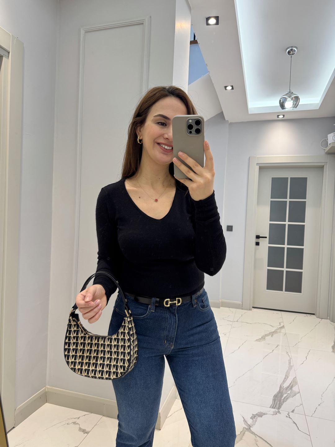 Siyah V Yaka Kaşmirli Triko