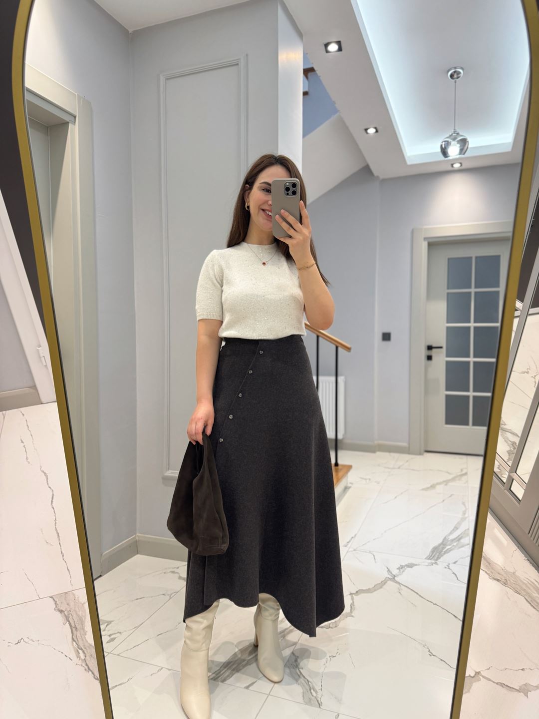 Kahverengi Düğme Detaylı Asimetrik Etek