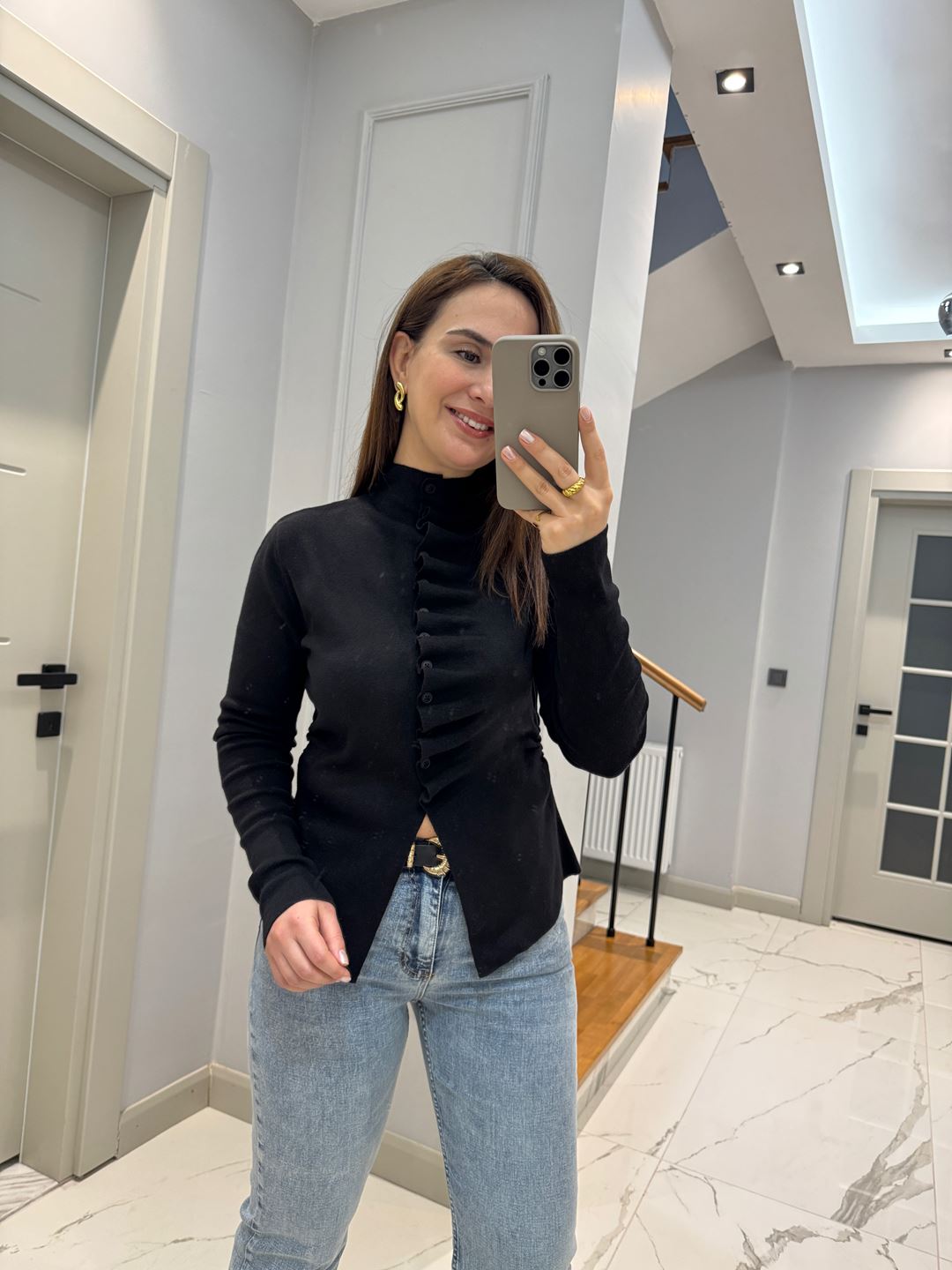 Siyah Kendinden Büzgülü Triko Hırka