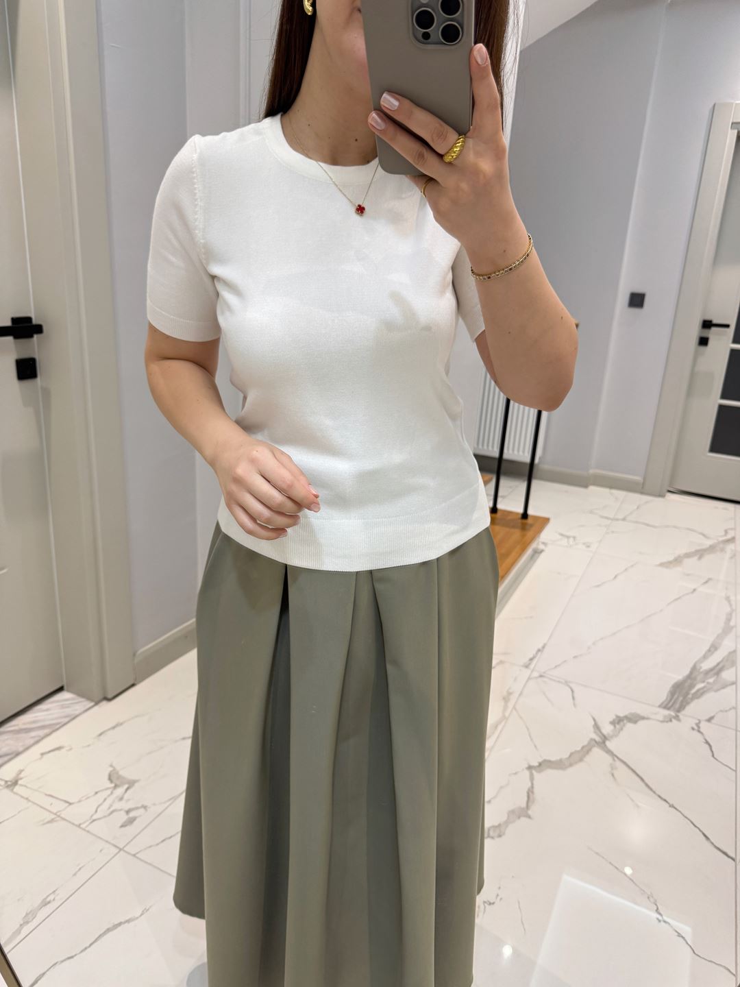 Ekru Bisiklet Yaka Basic Triko