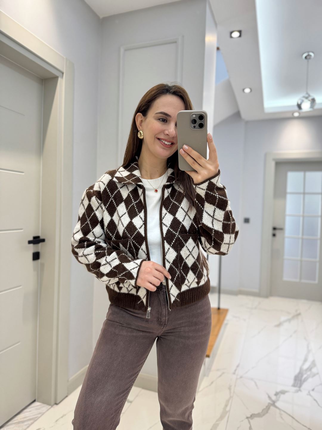 Kahverengi Ekru Baklava Desen Fermuarlı Hırka