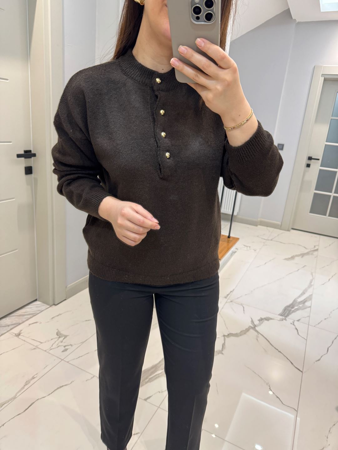 Kahverengi Gold Top Düğmeli Triko Kazak