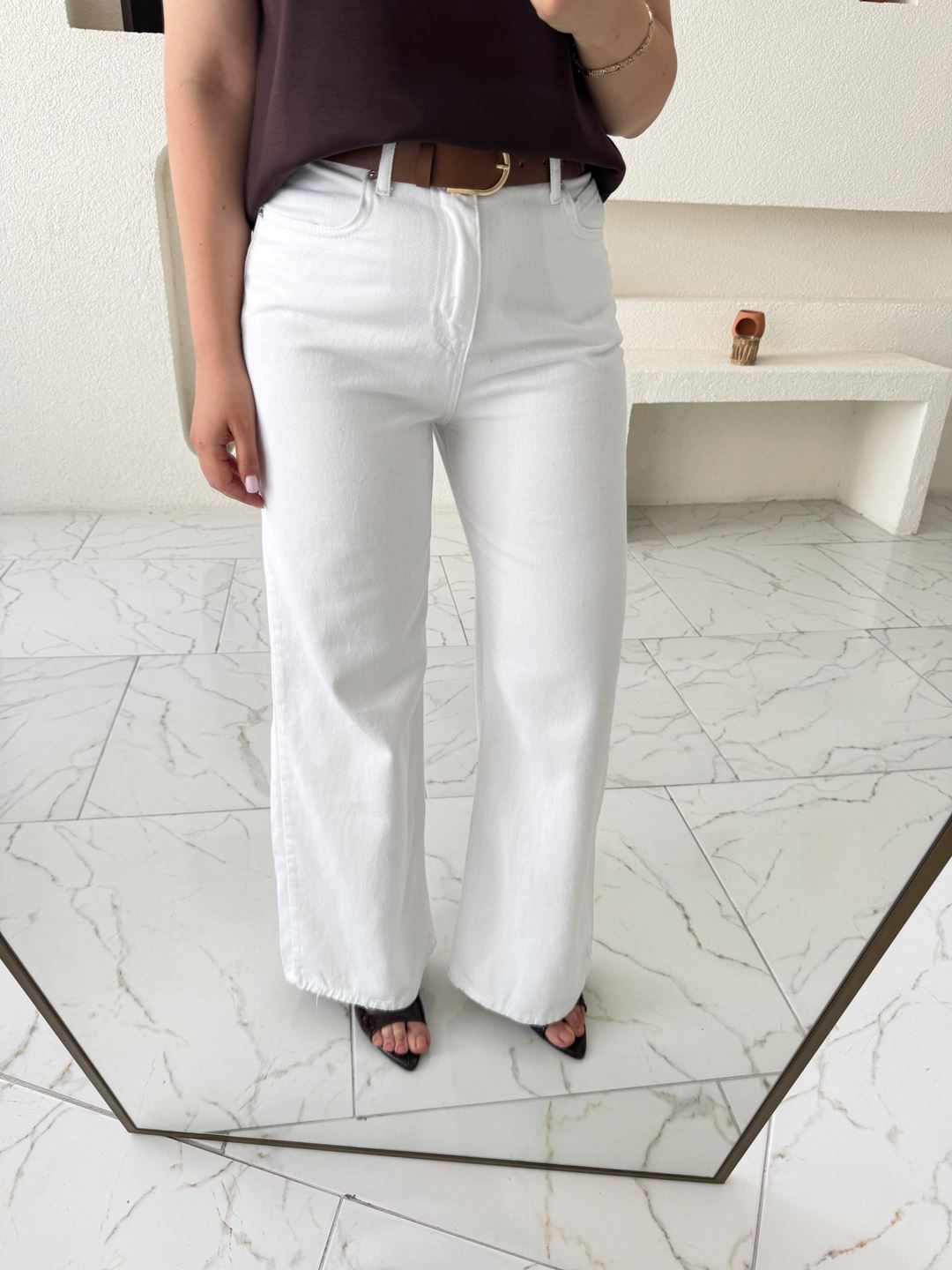 Beyaz Kemerli Wide Leg Jean