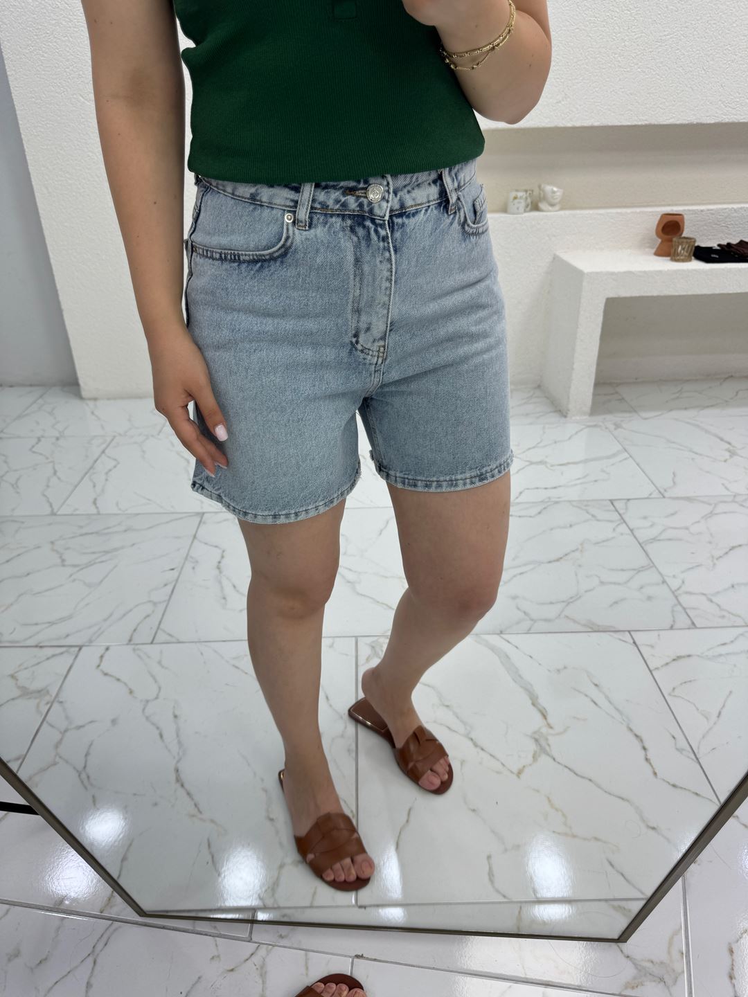 Kar Yıkama Denim Şort