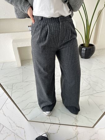 Antrasit Düğme Detaylı Boydan Çizgili Yün Pantolon