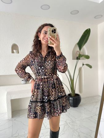 Renkli Geometrik Desenli Kuşaklı Şifon Mini Elbise