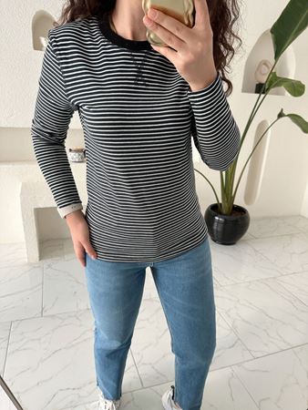 M.D. Siyah Beyaz Çizgili Sweathirt