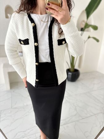 Ekru-Siyah Hakim Yaka Gold Düğme Detaylı Saç Örgülü Hırka