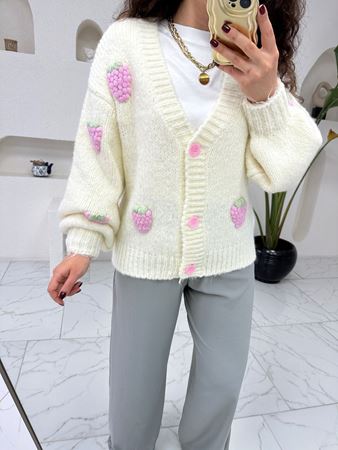 Ekru Çilek Nakışlı Balon Kol Hırka