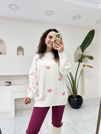 Ekru Pembe Kalp İşlemeli Kazak