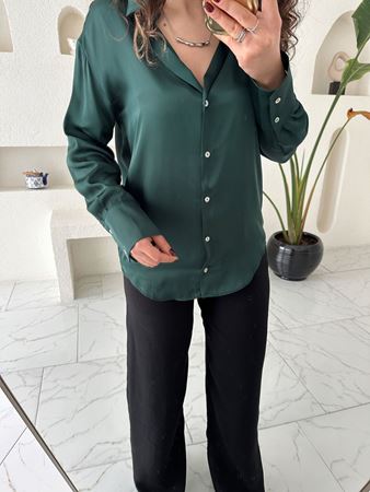 Zümrüt Yeşili Saten Gömlek