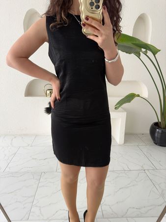 Siyah Sıfır Yaka Kolsuz Saten Elbise