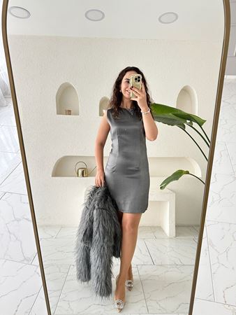 Antrasit Sıfır Yaka Kolsuz Saten Elbise