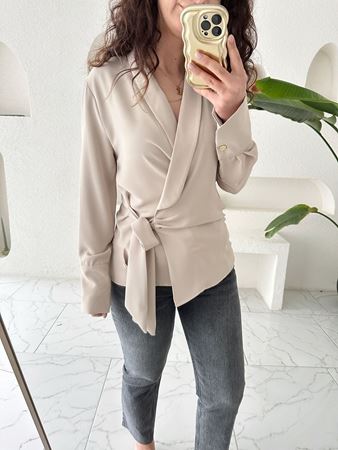 Bej Şal Yaka Bağlama Detaylı Bluz