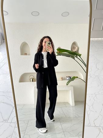 Siyah Fitilli Düğme Detaylı Triko Takım