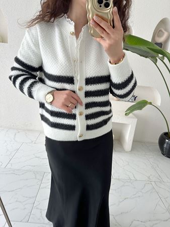 Ekru Antrasit Çizgili Dantel Detaylı Hırka