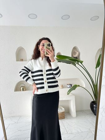 Ekru Antrasit Çizgili Dantel Detaylı Hırka