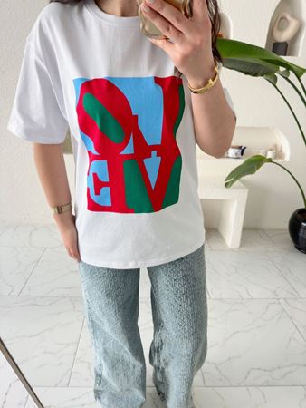 Beyaz Renkli Love Baskılı T-Shirt