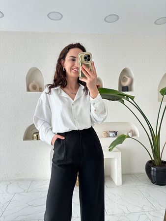 Beyaz Marka Model Parlak Çizgili Saten Gömlek