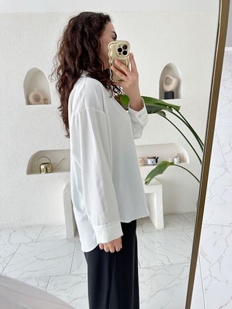 Beyaz Marka Model Parlak Çizgili Saten Gömlek