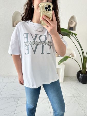 Beyaz Taş ve Yazı Detaylı T-Shirt