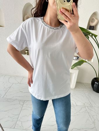 Beyaz Bisiklet Yaka Parlak Taş Detaylı T-Shirt
