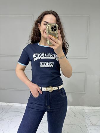 Lacivert Yaka Biyeli Yazı Detaylı T-Shirt