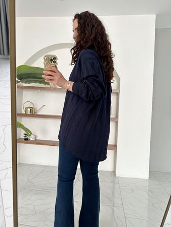 Lacivert Dokulu Çizgili Oversize Gömlek
