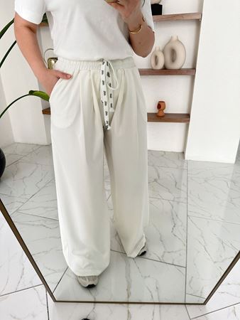 Beyaz Beli Lastikli Çift Pileli Rahat Pantolon