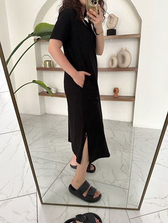 Siyah V Yaka Yanları Yırtmaçlı Basic Elbise