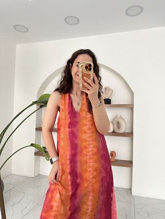 Pembe Halter Yaka Renkli Desenli Elbise