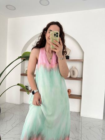 Su Yeşili Halter Yaka Renkli Desenli Elbise