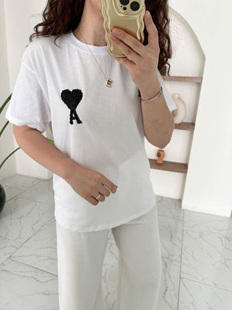 Beyaz Bisiklet Yaka Kalp Taş Baskılı Basic T-Shirt