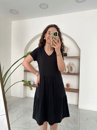 Siyah Pileli Basic Elbise