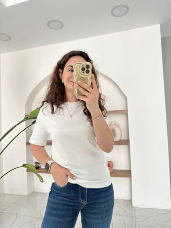 M.D Beyaz Bisiklet Yaka Basic T-Shirt