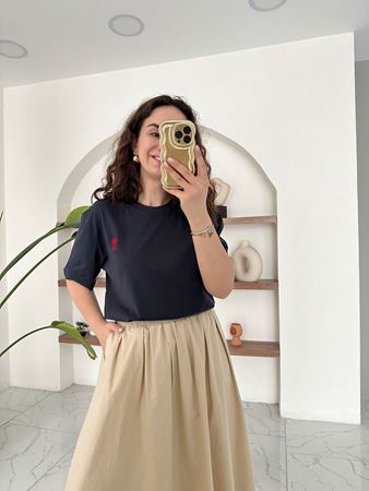 Lacivert Kırmızı Kalp A Nakışlı T-Shirt