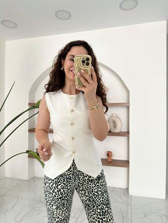 Beyaz Yuvarlak Yaka Belden Oturan Yelek