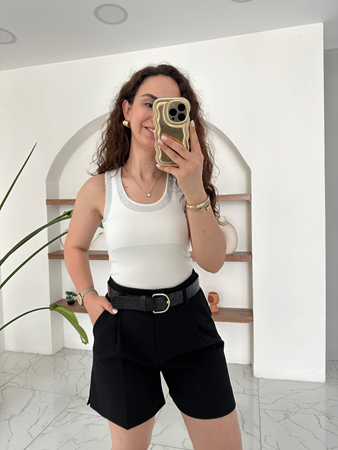 Beyaz Yaka ve Kol Uçları Taşlı Atlet