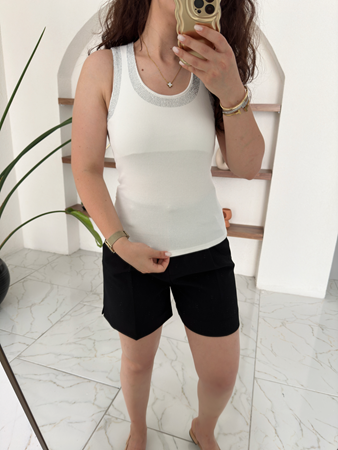 Beyaz Yaka ve Kol Uçları Taşlı Atlet