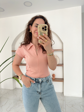 Pembe Polo Yaka Önü Fermuarlı Bluz