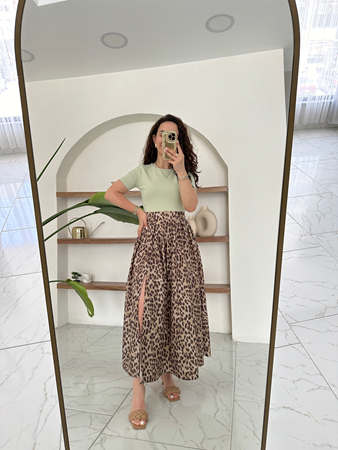 Leopar Yırtmaçlı Midi Boy Kloş Etek