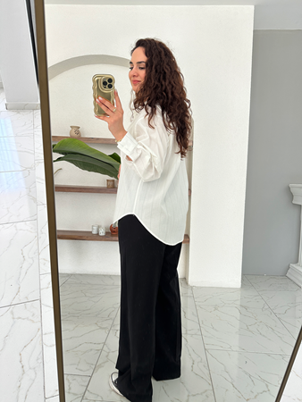 Beyaz Siyah Çizgili Dokulu Keten Gömlek