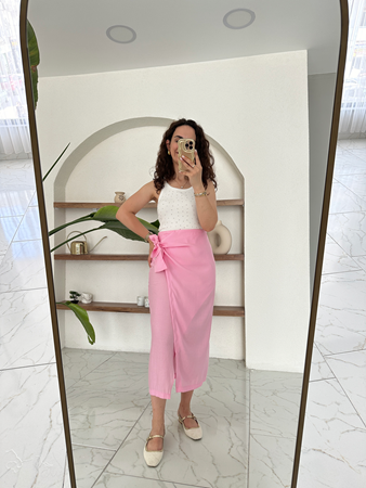 Pembe Kruvaze Beli Bağlamalı Etek