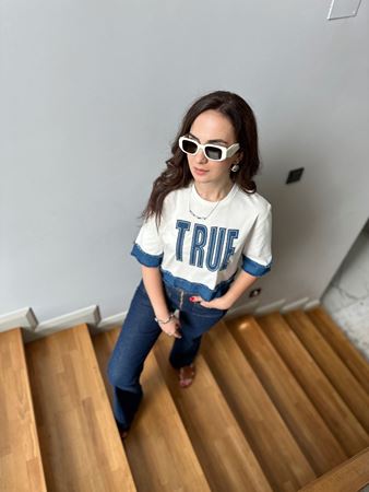 Beyaz Kot Parçalı Tasarım T-Shirt