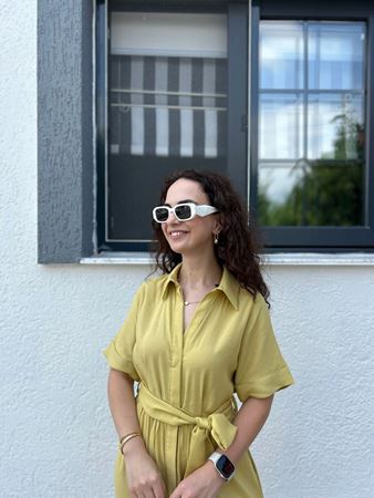 Hardal Kuşaklı Gömlek Elbise