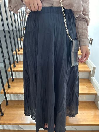 Siyah Marka Model Kırışık Etek